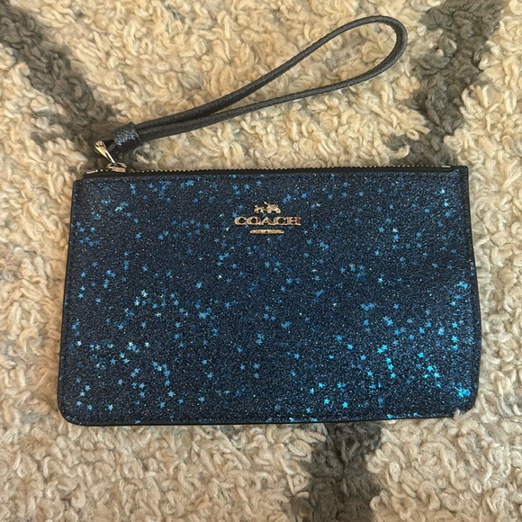 F22705 coach wristlet sparkly - Picture 1 of 3